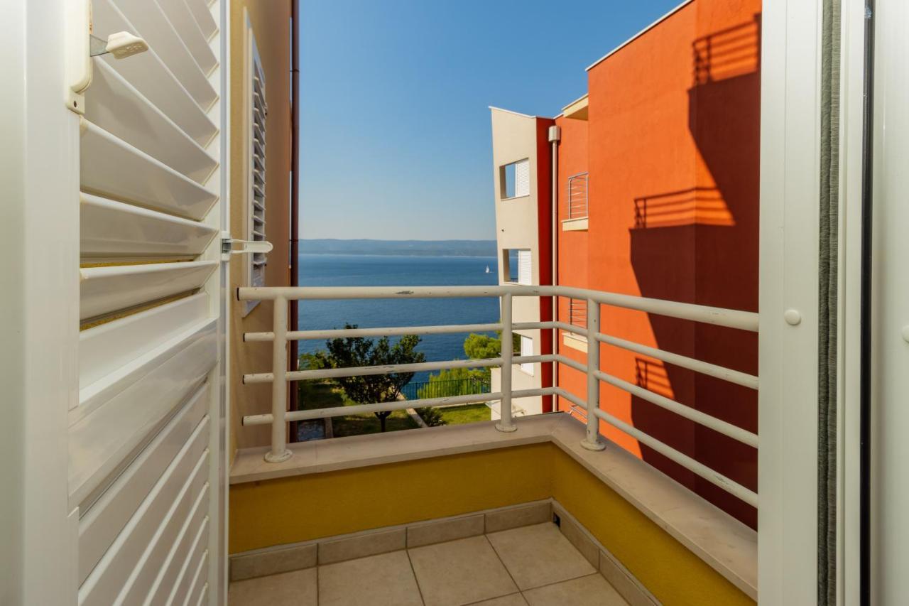 Luxury Apartments Villa Ruzmarina With New Heated Infinity Pool And Lounge Area Marusici  Zewnętrze zdjęcie