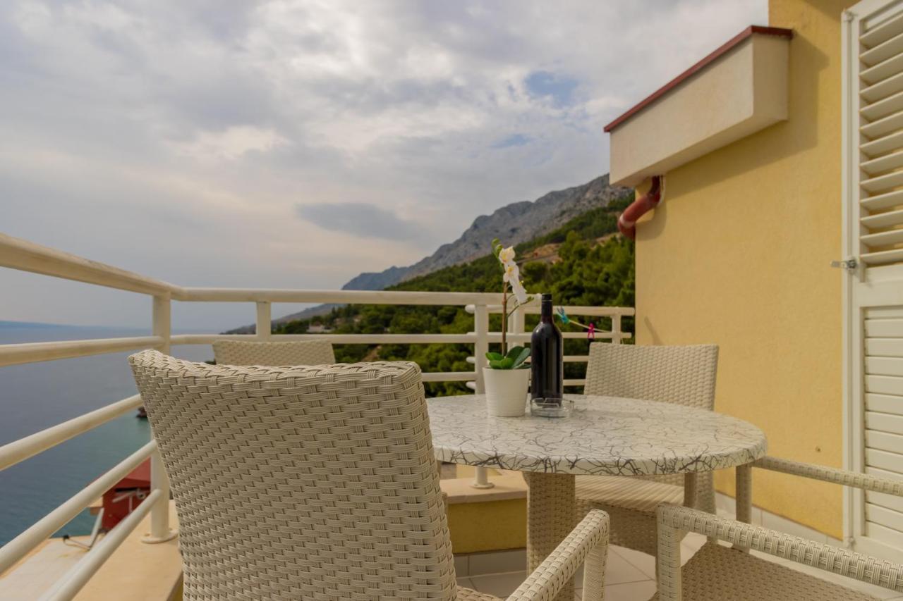 Luxury Apartments Villa Ruzmarina With New Heated Infinity Pool And Lounge Area Marusici  Zewnętrze zdjęcie