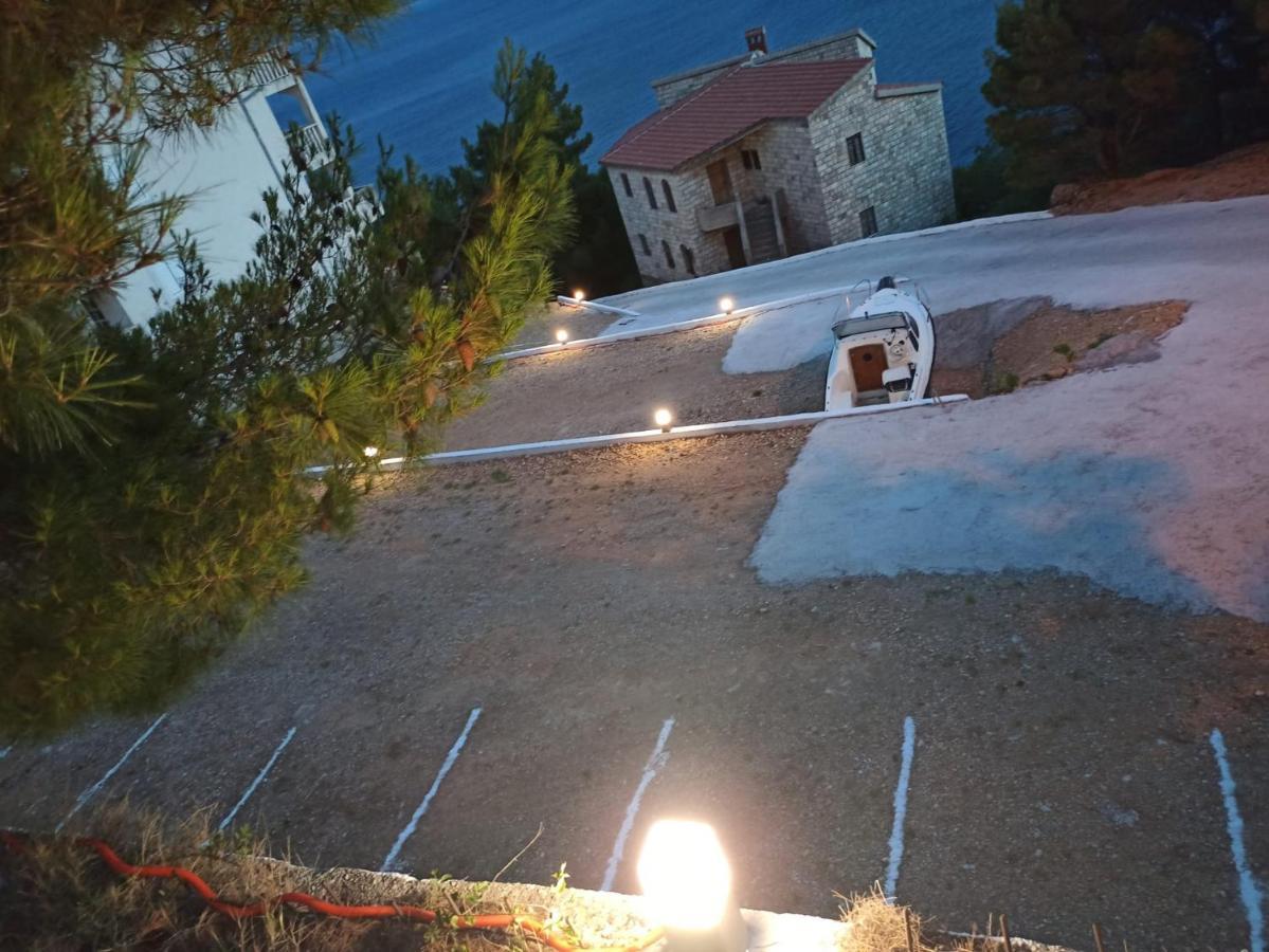 Luxury Apartments Villa Ruzmarina With New Heated Infinity Pool And Lounge Area Marusici  Zewnętrze zdjęcie