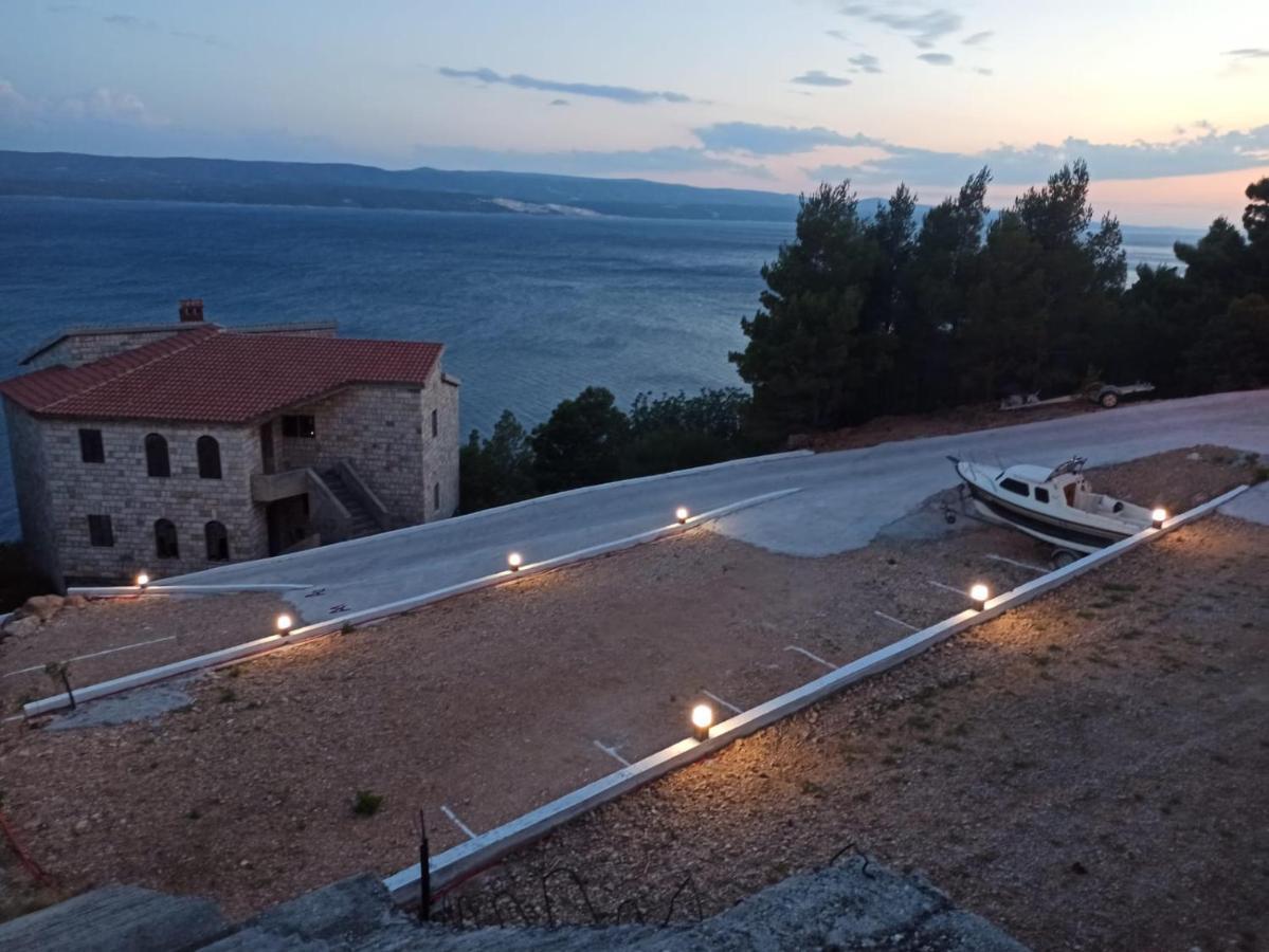 Luxury Apartments Villa Ruzmarina With New Heated Infinity Pool And Lounge Area Marusici  Zewnętrze zdjęcie