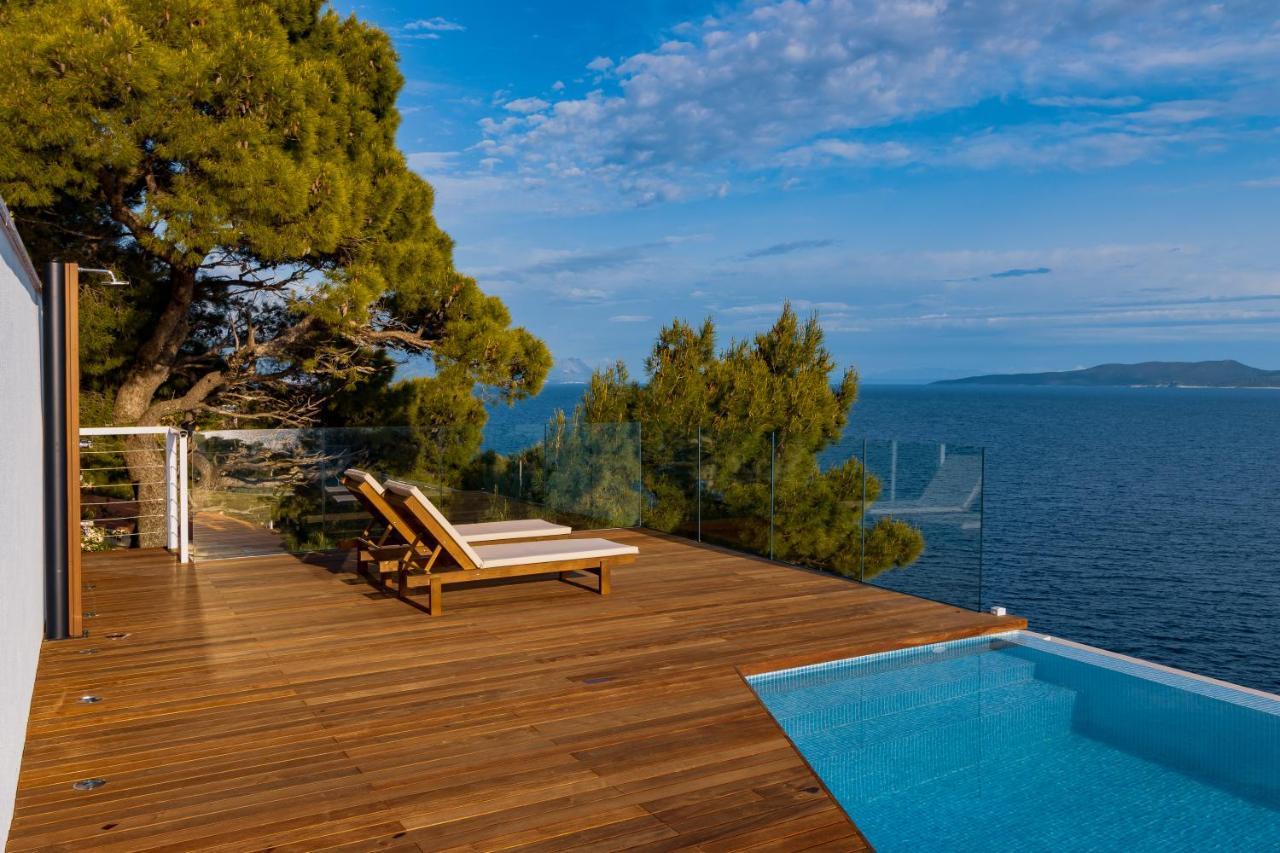 Luxury Apartments Villa Ruzmarina With New Heated Infinity Pool And Lounge Area Marusici  Zewnętrze zdjęcie