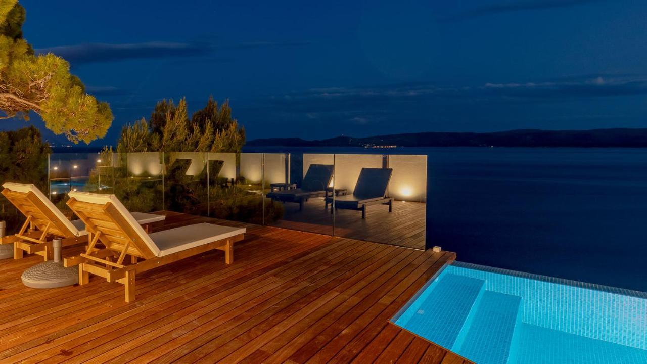 Luxury Apartments Villa Ruzmarina With New Heated Infinity Pool And Lounge Area Marusici  Zewnętrze zdjęcie