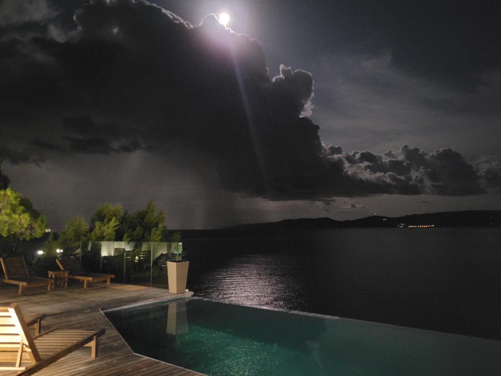 Luxury Apartments Villa Ruzmarina With New Heated Infinity Pool And Lounge Area Marusici  Zewnętrze zdjęcie