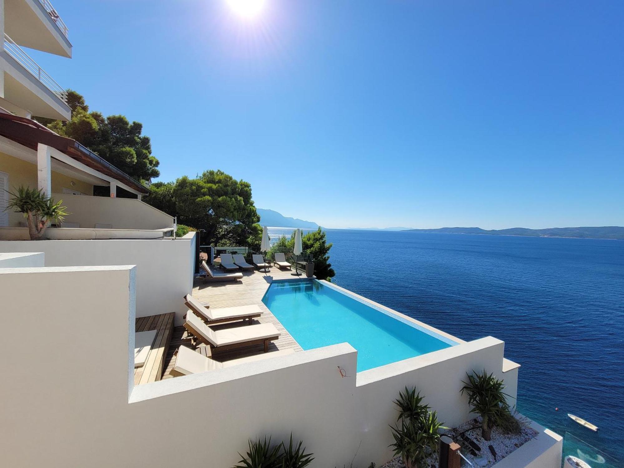 Luxury Apartments Villa Ruzmarina With New Heated Infinity Pool And Lounge Area Marusici  Zewnętrze zdjęcie
